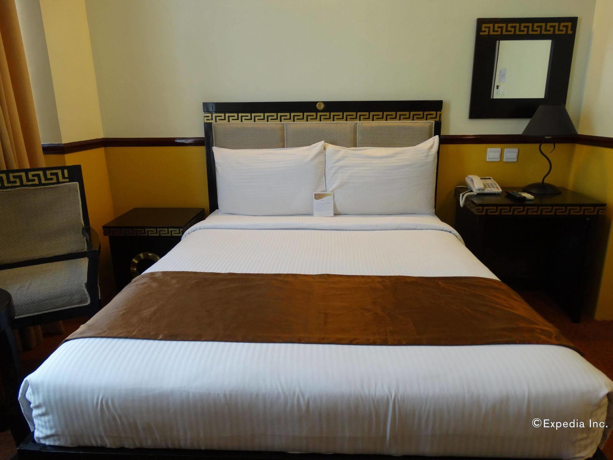Manila Crown Palace Hotel מראה חיצוני תמונה